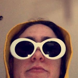 Meet your Posher, Sierra